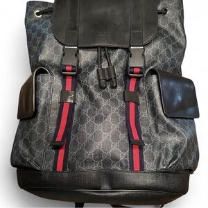 GUCCI GG Supreme Black Canvas Leather Double Navy Red Buckle Backpack w/ COA